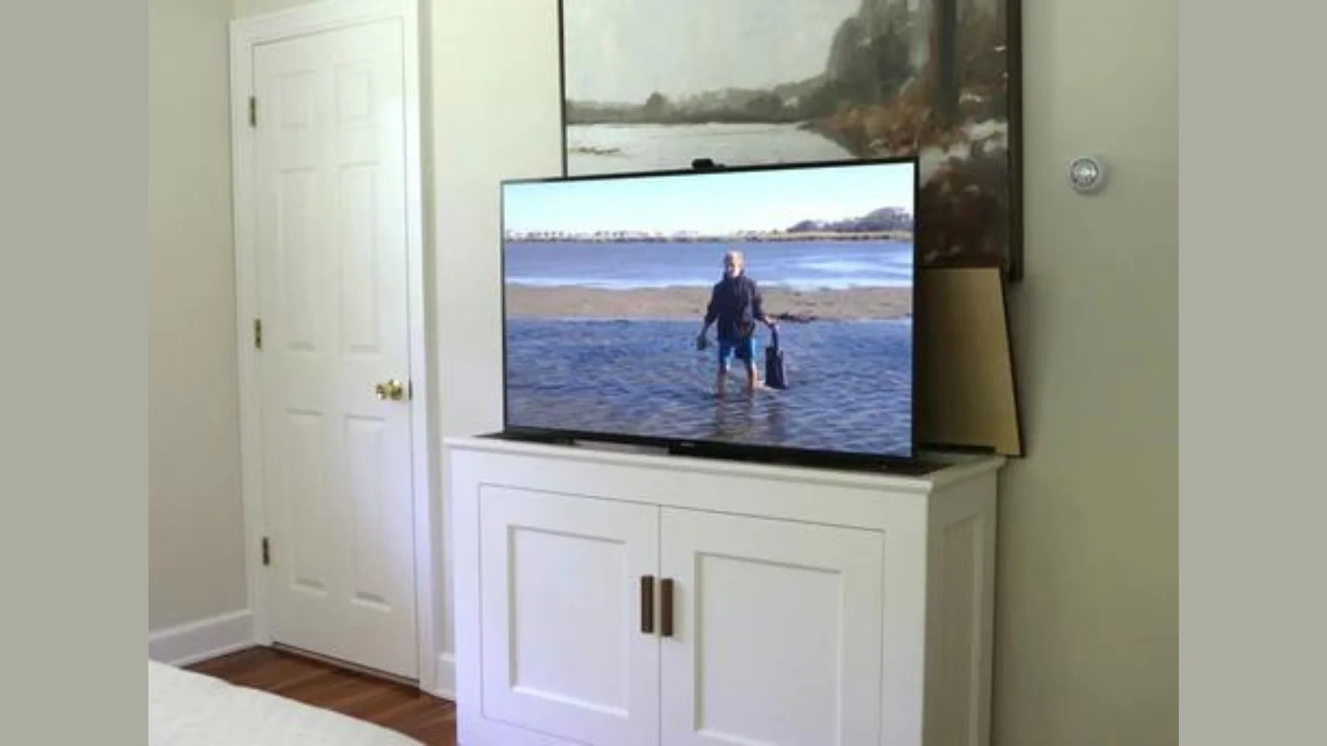 Automatic TV Lifter